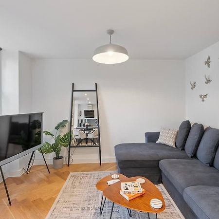 Modern 1 Bedroom Apartment In Fitzrovia Лондон Экстерьер фото